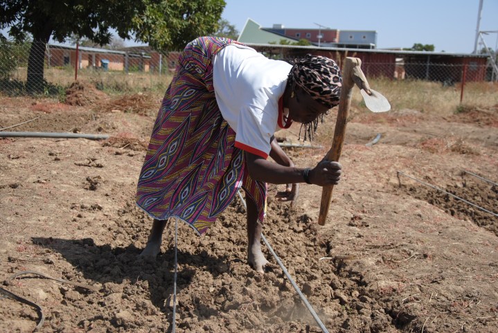 Burkina-Faso : la Croix-Rouge recycle pour le futur
